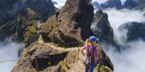 MADEIRA - MŪŽĪGĀ PAVASARA SALA UN LIELĀ KARNEVĀLA NAKTS! MADEIRA - MŪŽĪGĀ PAVASARA SALA UN LIELĀ KARNEVĀLA NAKTS!